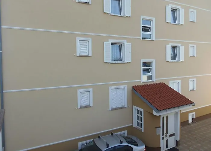 Apartment In With Sea View, Balcony, Air Conditioning, Wifi 4623-3 *