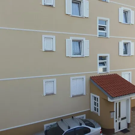 아파트 In With Sea View, Balcony, Air Conditioning, Wifi 4623-3 *